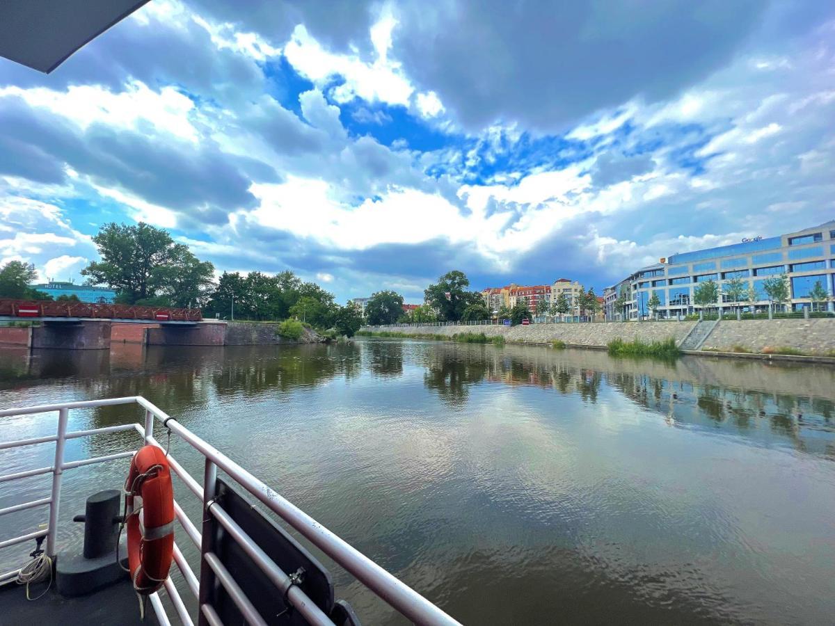 Great Polonia River Boat Apartments Wroclaw Bagian luar foto